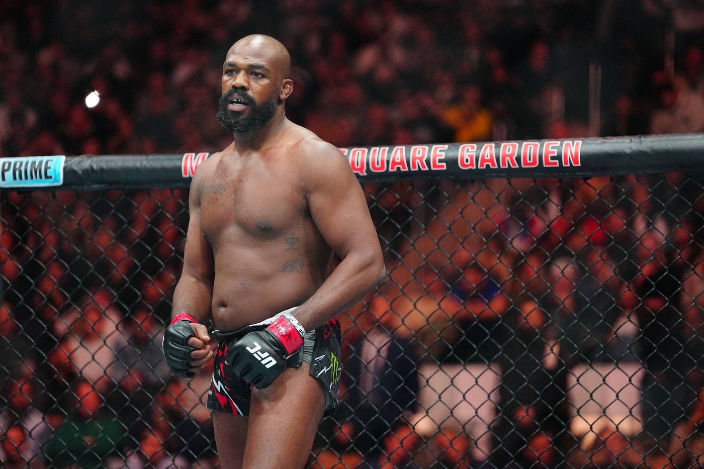 Poslední zápas. Jones vs Miocic v Madison Square Garden.