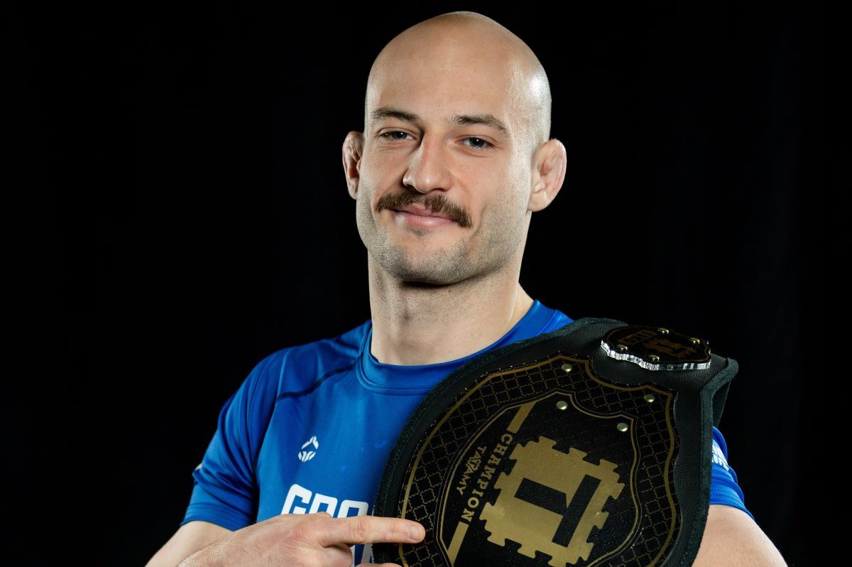 Šampion.