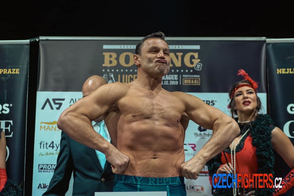 FOTO: Czechfighters/facebook Galavečer profesionálního boxu a K1