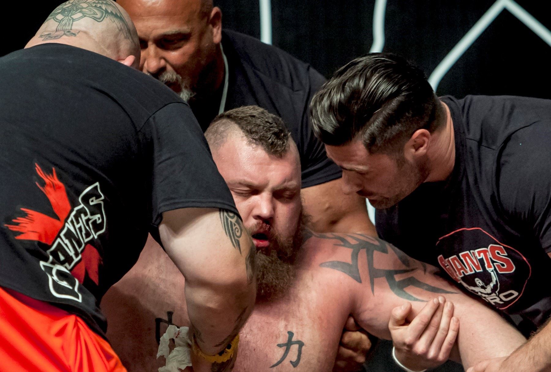 Eddie Hall, někdy jde až na hranici.