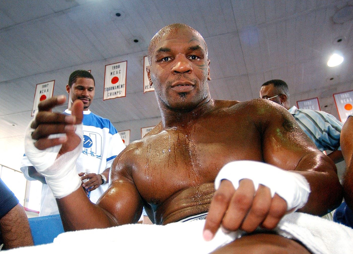 Mike Tyson se může těšit na pořádnou výplatu.