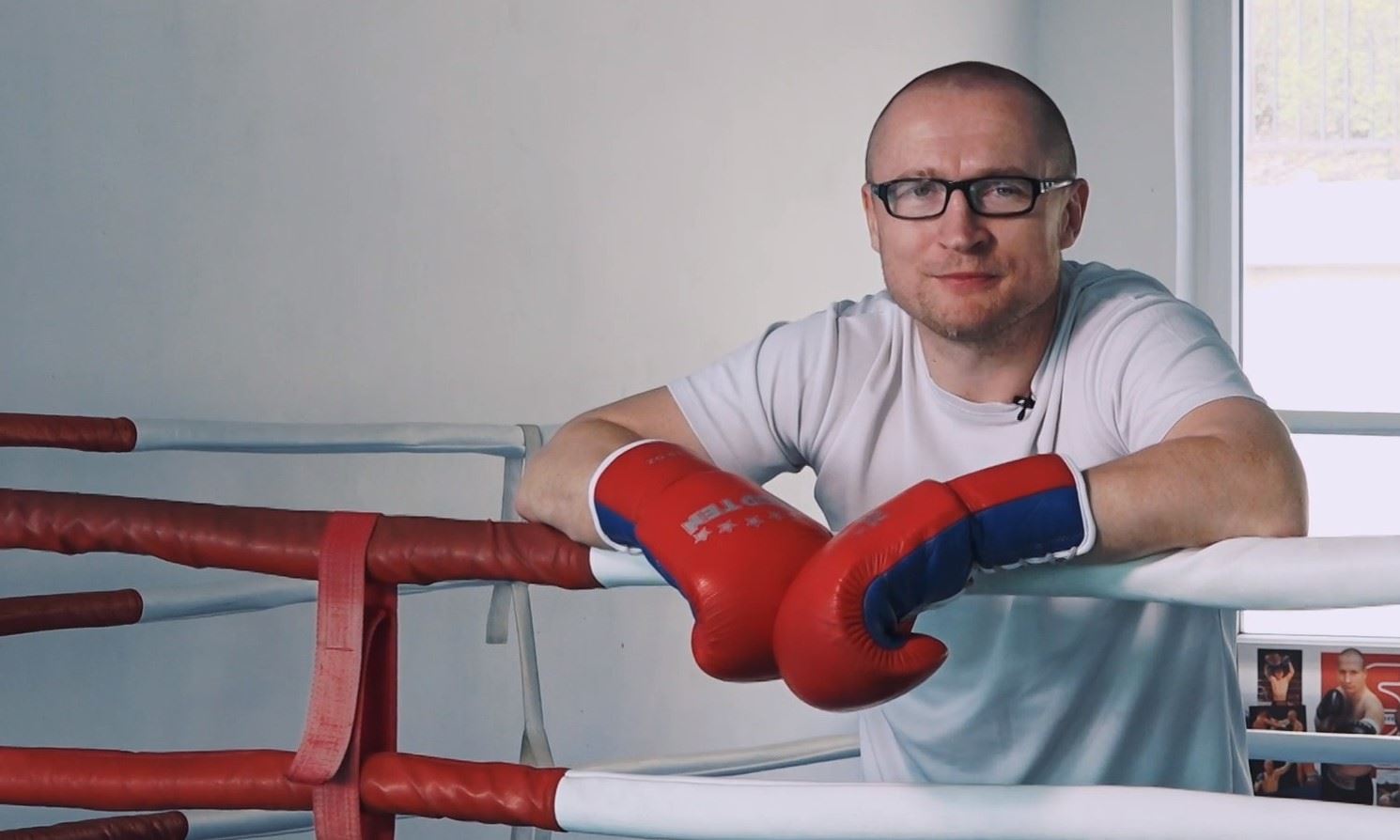 Mayweather se vrací do ringu. Domluvený průběh a prachy, prachy, myslí si Konečný