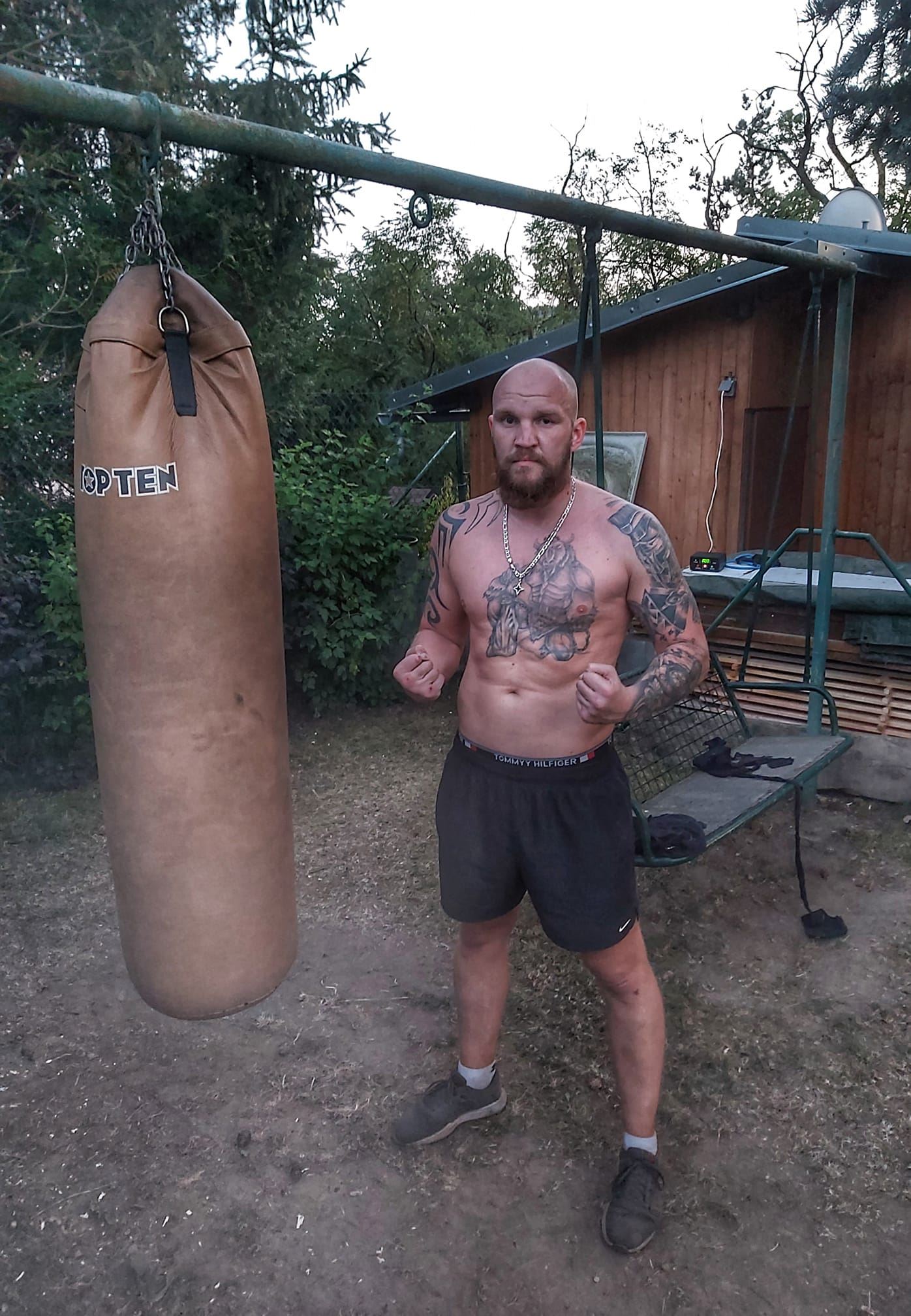 FOTO: facebook Stanley Eschner - Profesionální Boxer a Trenér