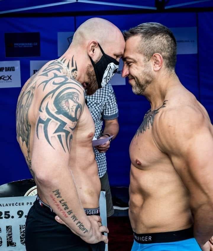 FOTO: facebook Stanley Eschner - Profesionální Boxer a Trenér