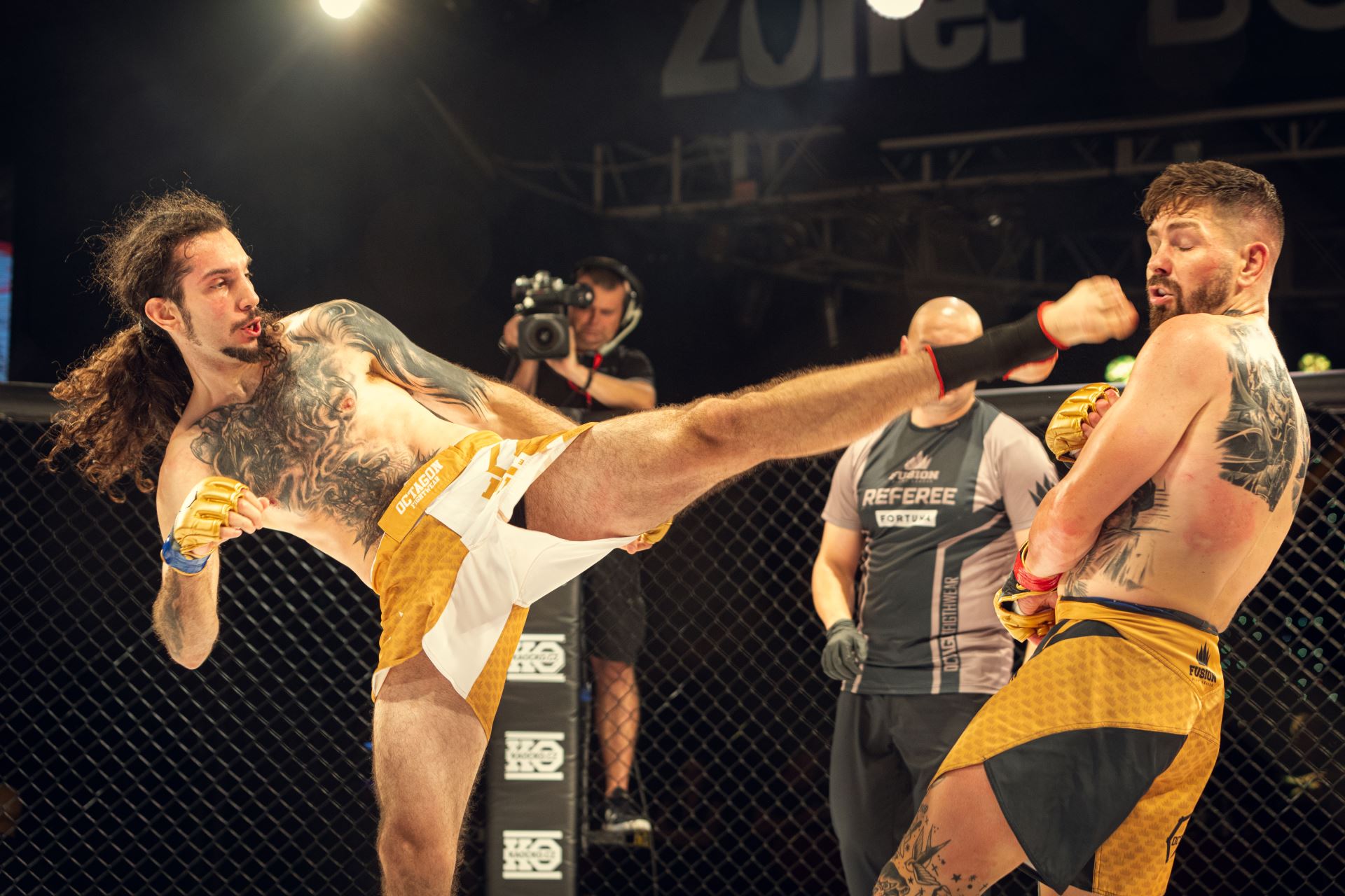 Fusion Fight League fanoušky v pátek v Brně bavil.