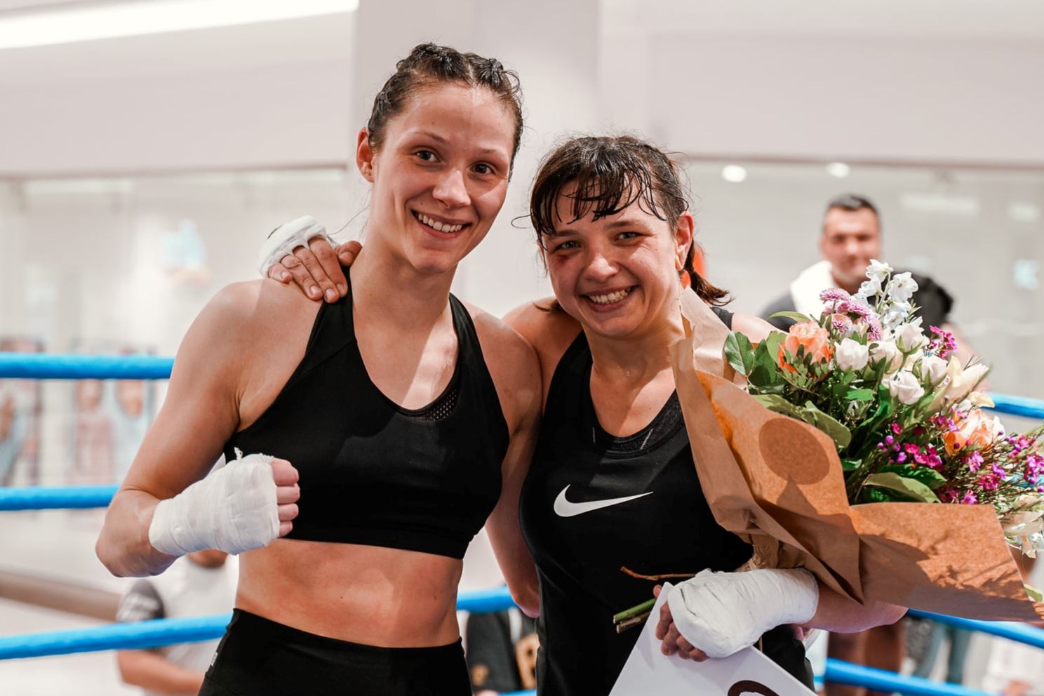 Vyhrát mohla jen jedna, slavit může Viktorija Jevtušenko (vpravo).