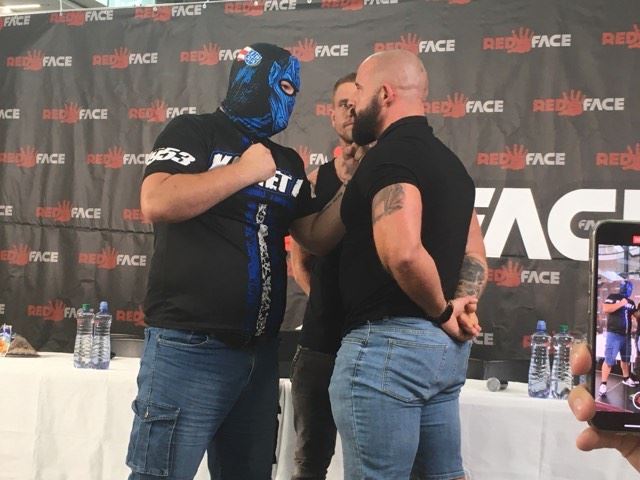 Petr Pastýřík vs. Michal Severa alias Ultrapárek. Policista proti chuligánovi.