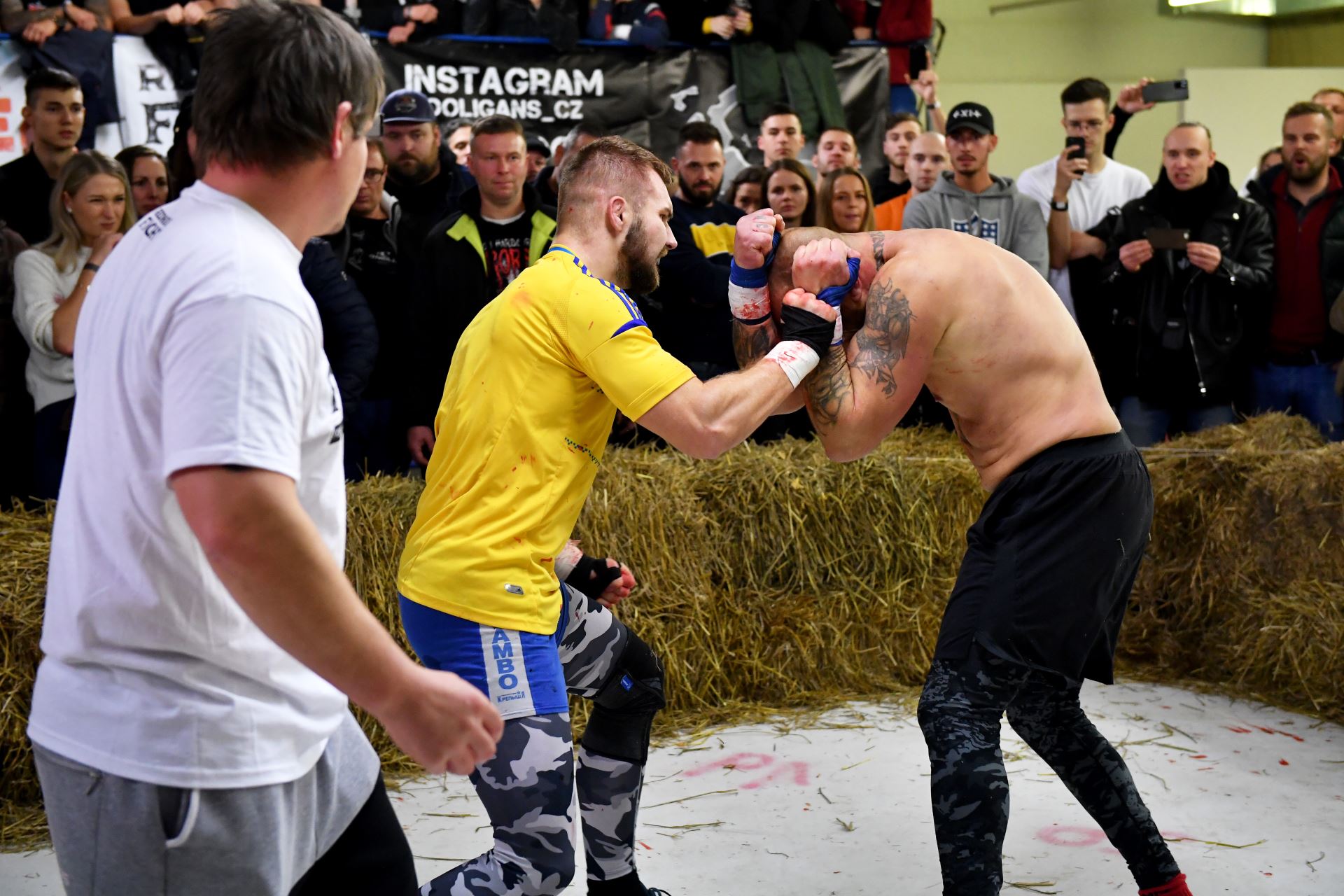 Fight mezi Romanem Šálou a Patrikem Ďuríkem byl soubojem, kde se šlo tvrdě a na krev.