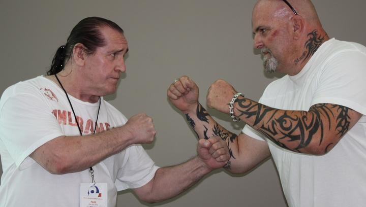 John Williams (vlevo) před premiérou v MMA.