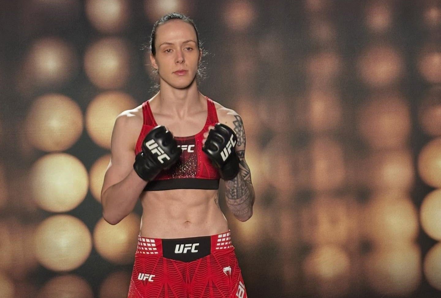 Tereza Bledá a oficiální focení pro UFC.