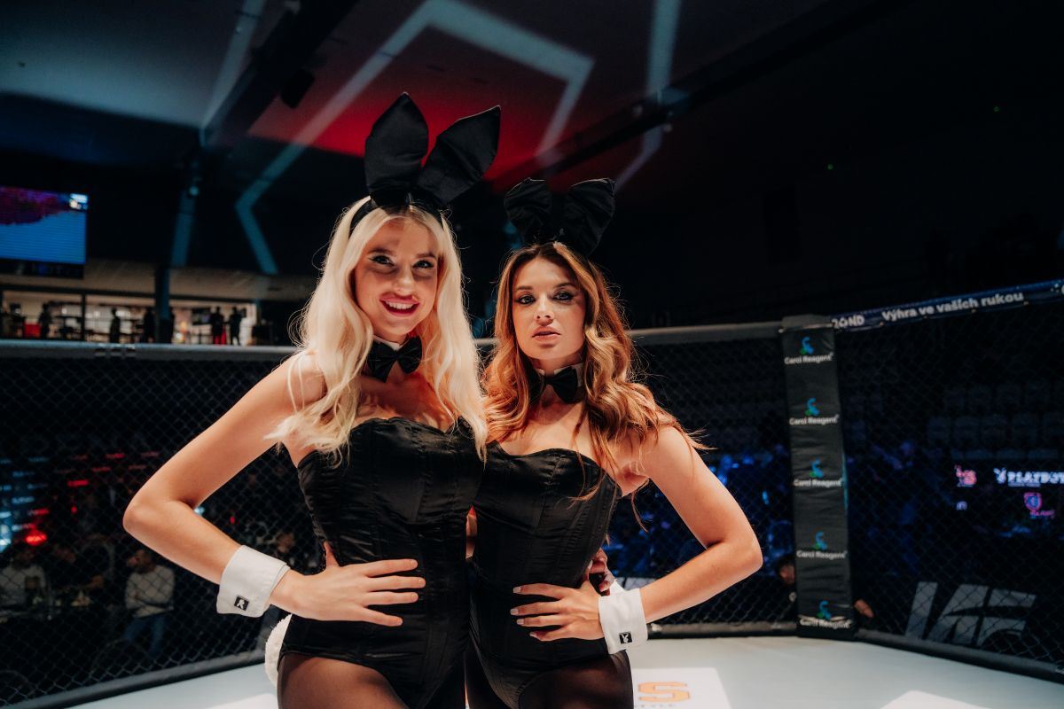 Playboy na galavečeru IAF.