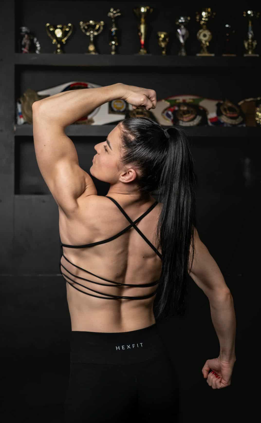 Defibrilátor je už součástí Petry Laštovkové.