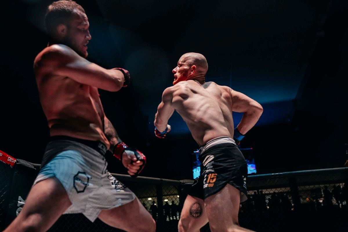 Tuhle bitvu Pavel Šusta ukončil na KO.