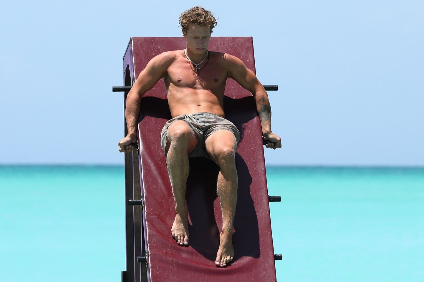 Pavél Tóth a Survivor, teď se topí v MMA.