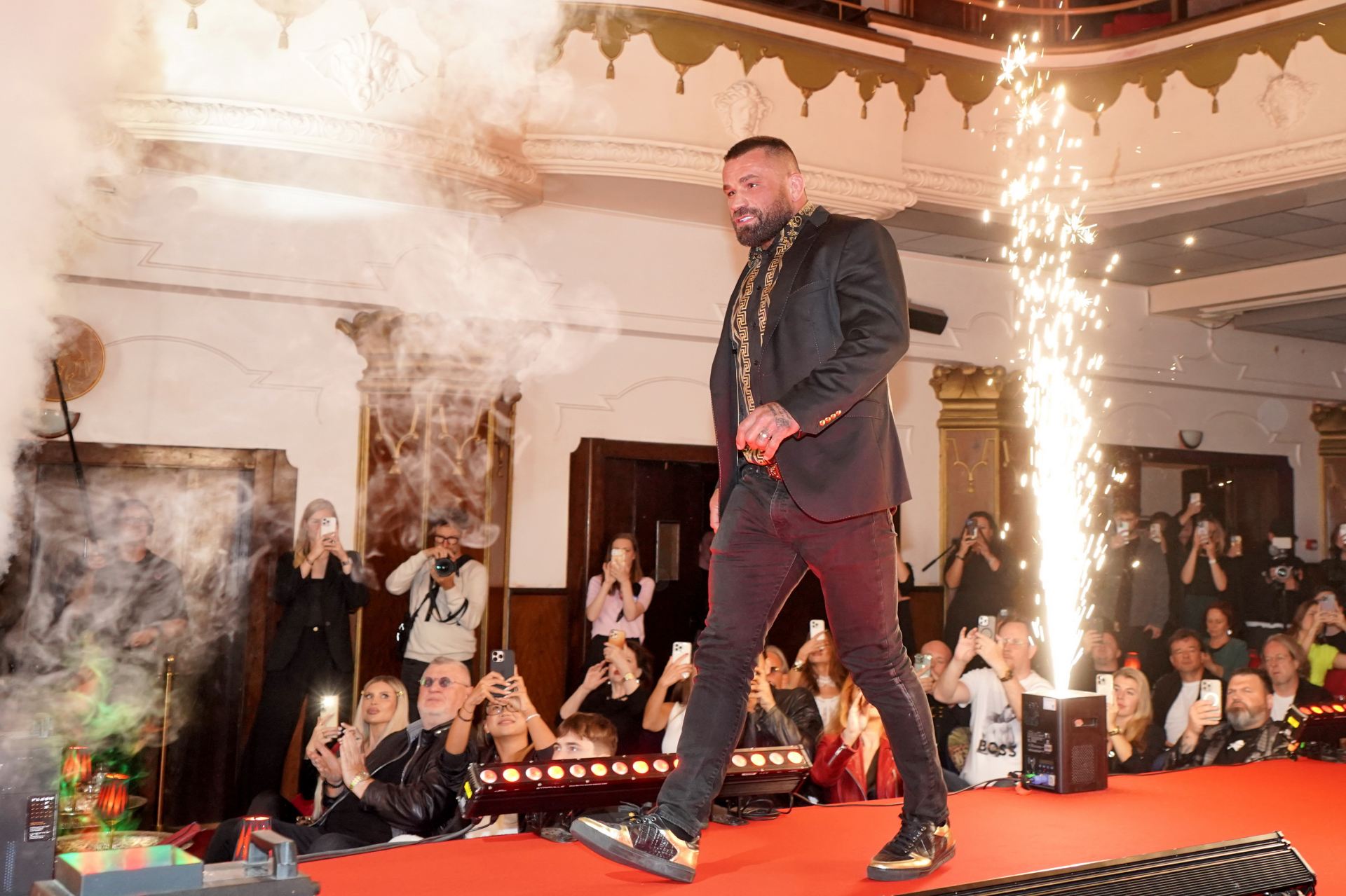 Karlos Vémola na předpremiéře svého dokumentu.