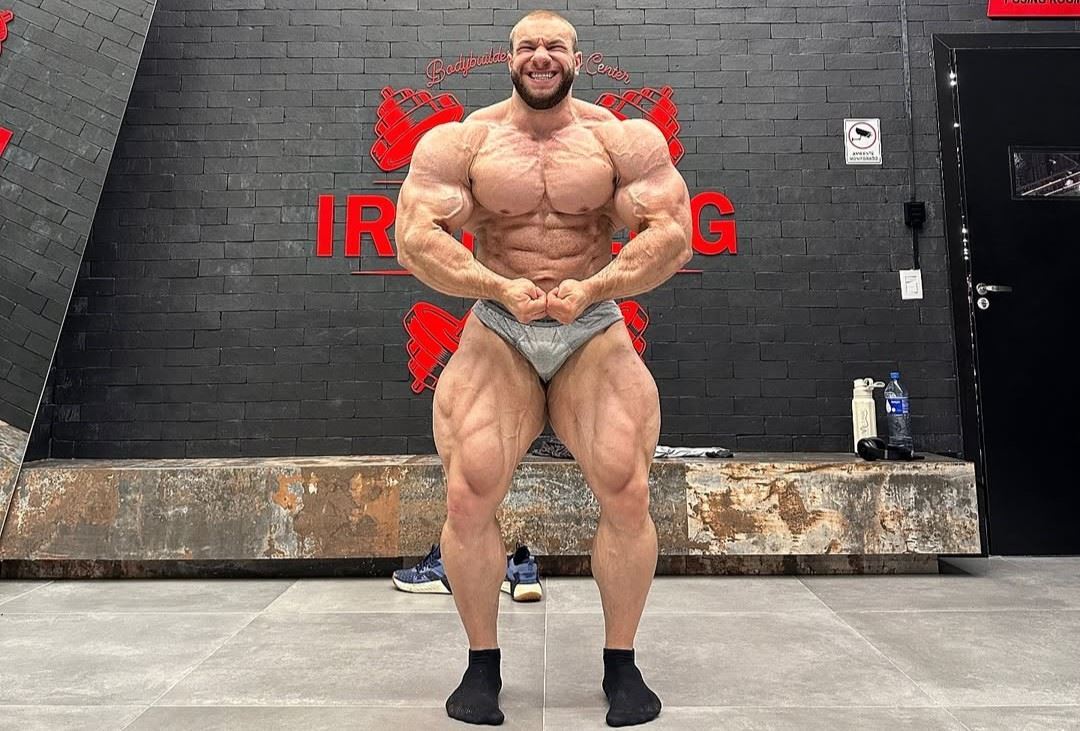 Vitaly Ugolnikov na soutěži Detriot Pro.