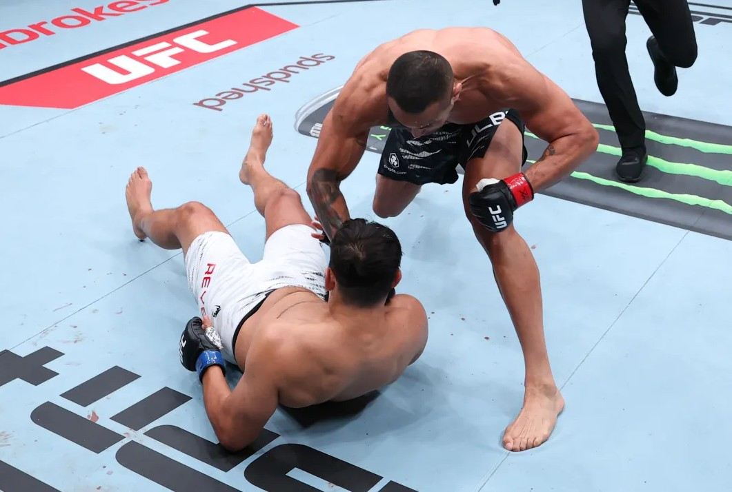 KO...