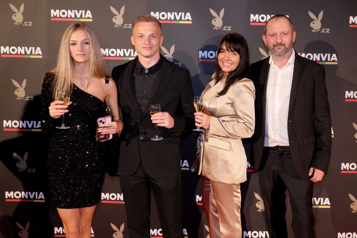 I bojovníci vyrazili na Playboy party...