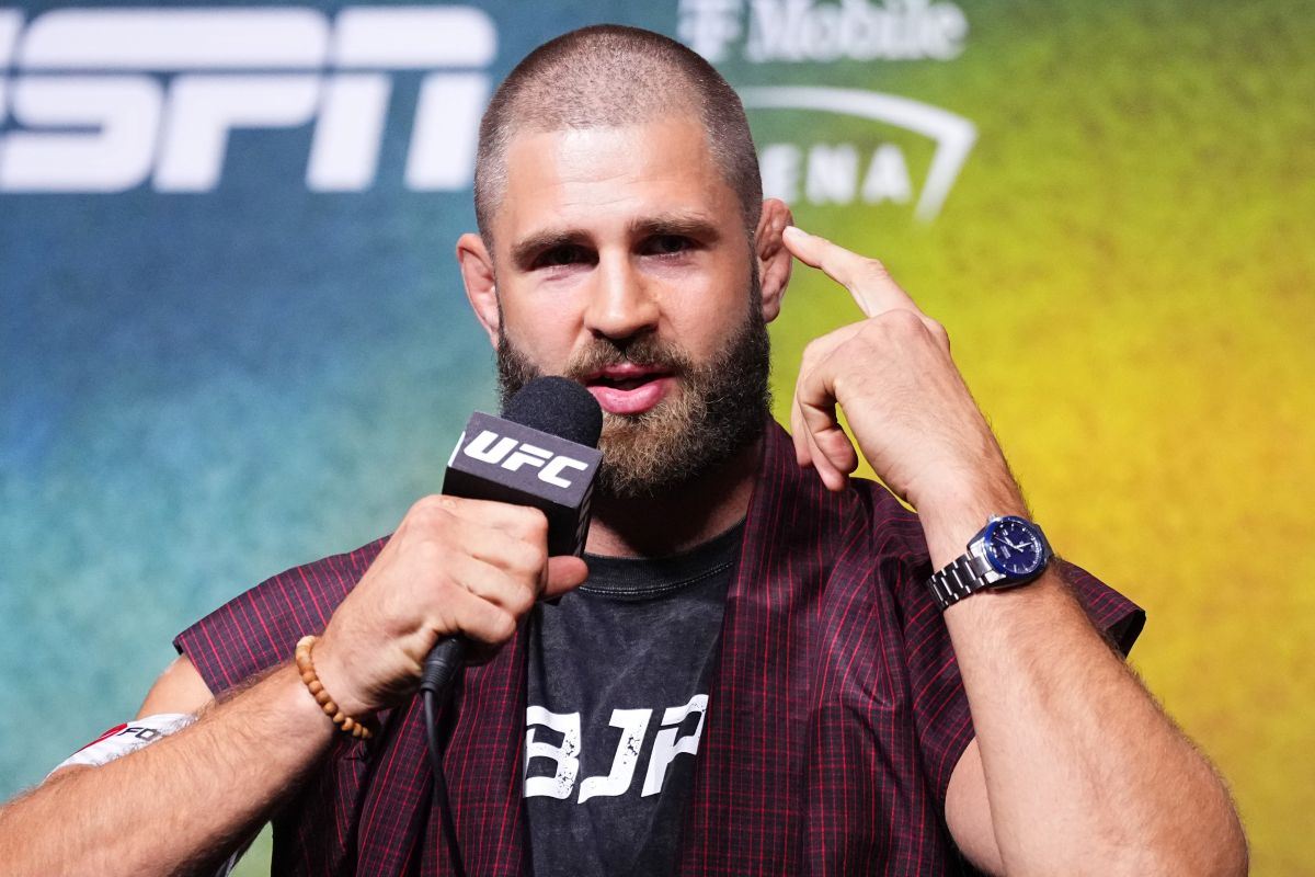Jiří Procházka před bojem na UFC 320.