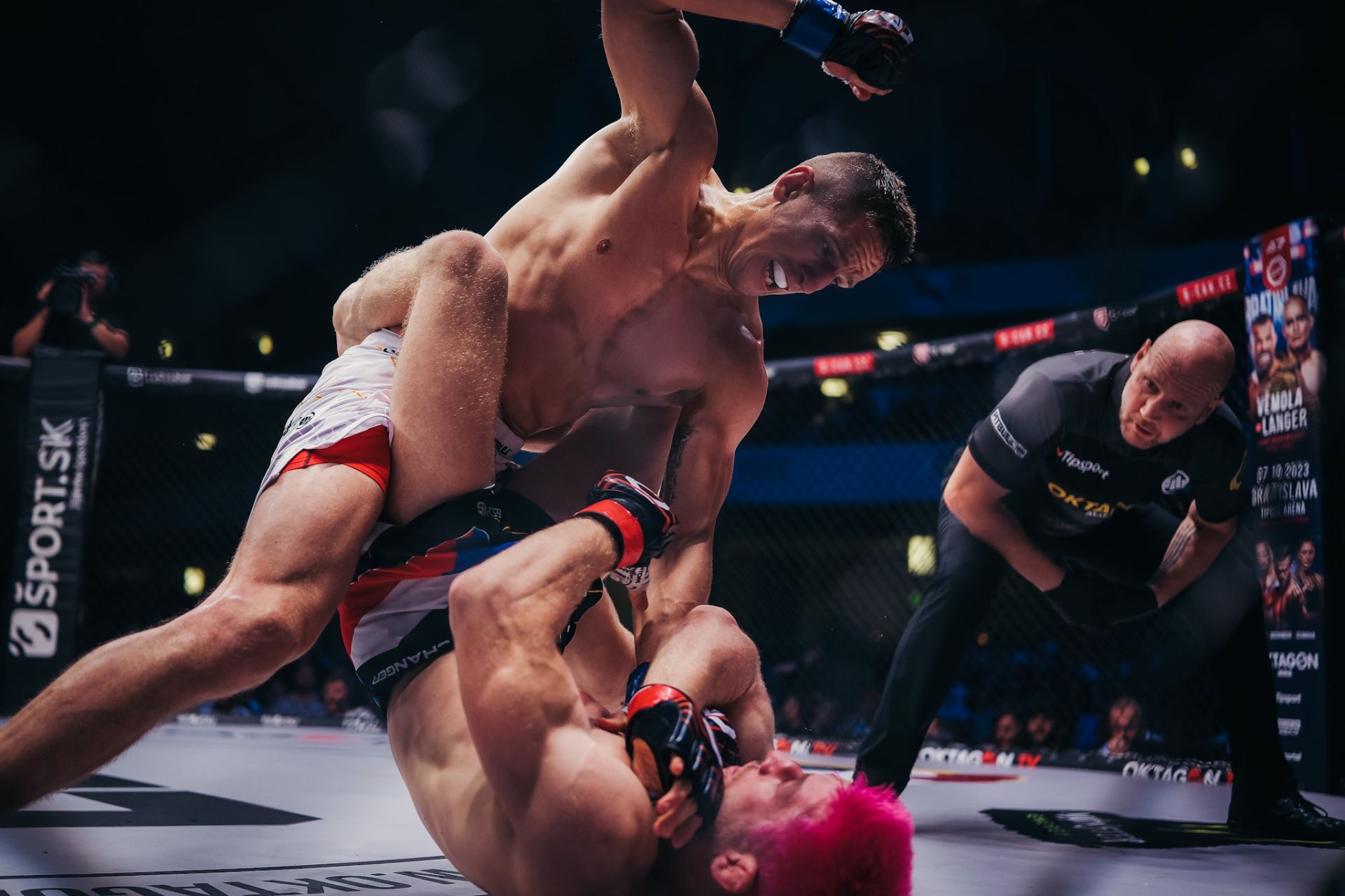 David Kozma v problémech.