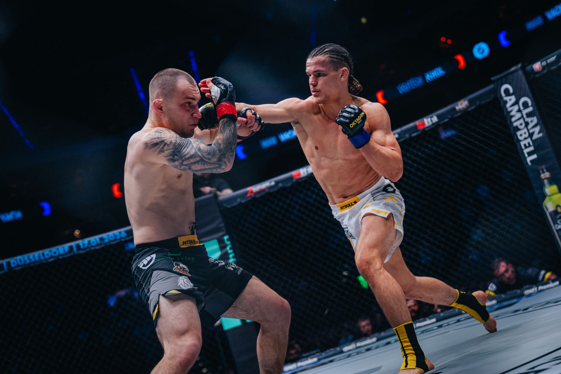 Český bijec Khol zažil bolestivou noc. 