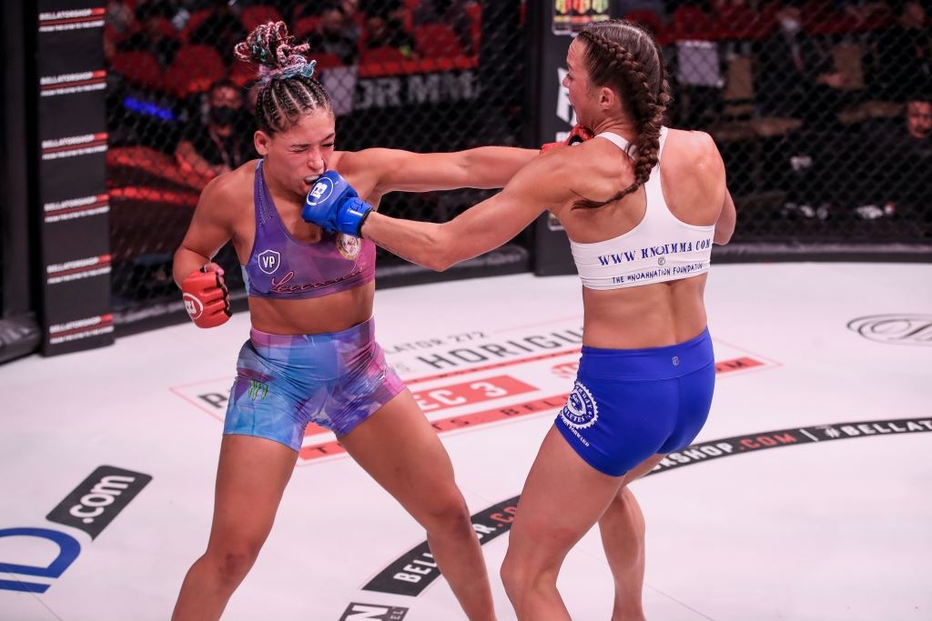 Valeria Loureda v barvách organizace Bellator MMA. Poslední bitvu vyhrála. 