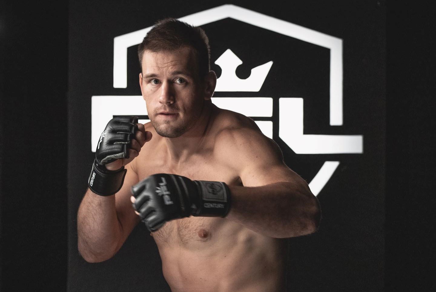 Viktor Pešta poprvé v PFL MMA.