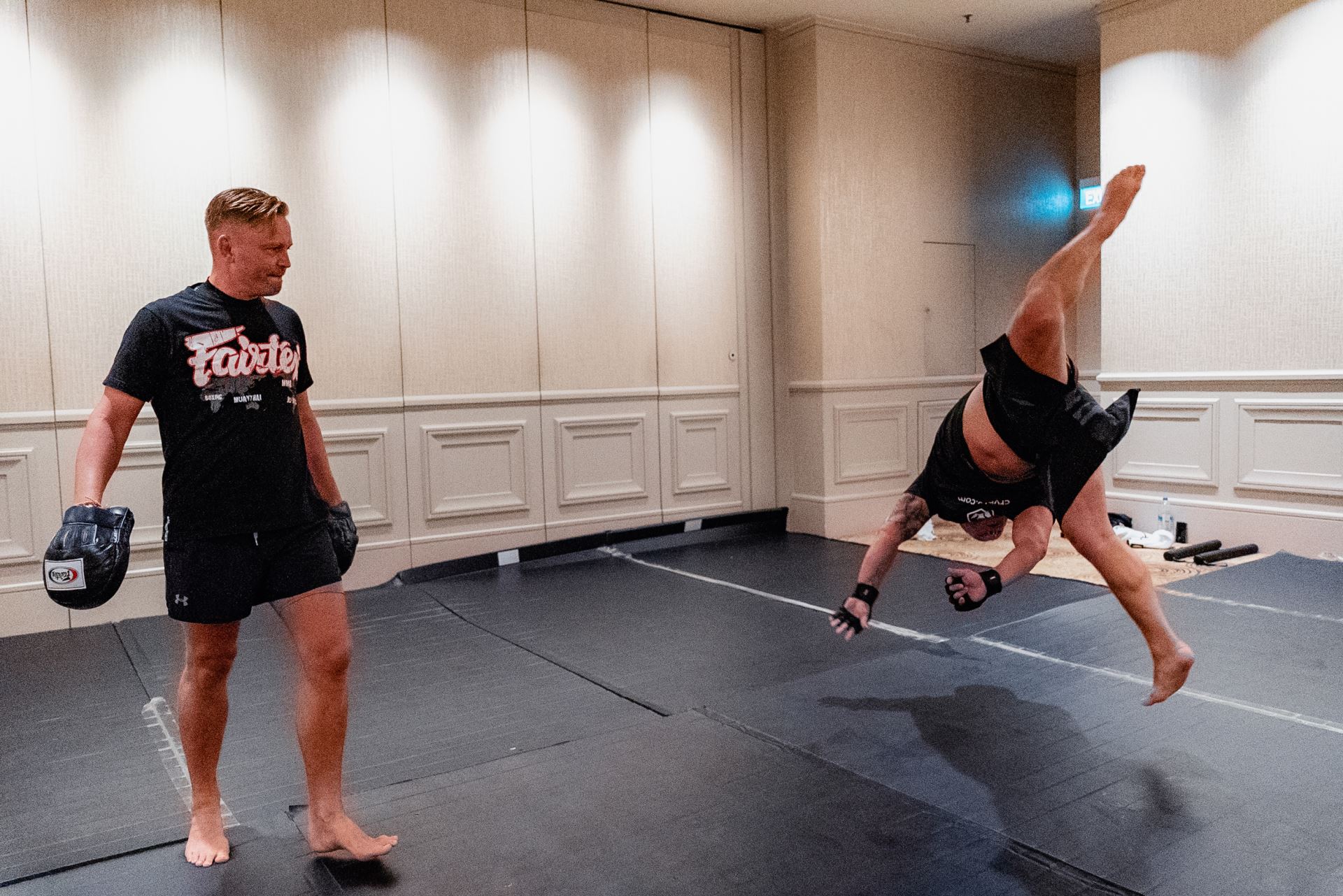 Jiří Procházka a příprava v Singapuru na hotelu Mandarin. 