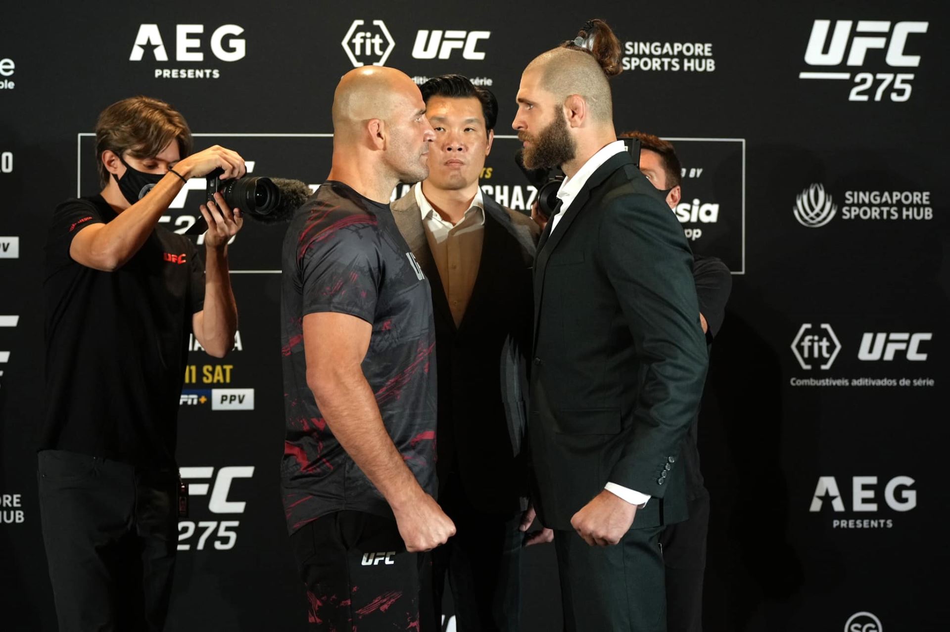 Staredown s Teixeirou v Singapuru. Jak to bude v Las Vegas?