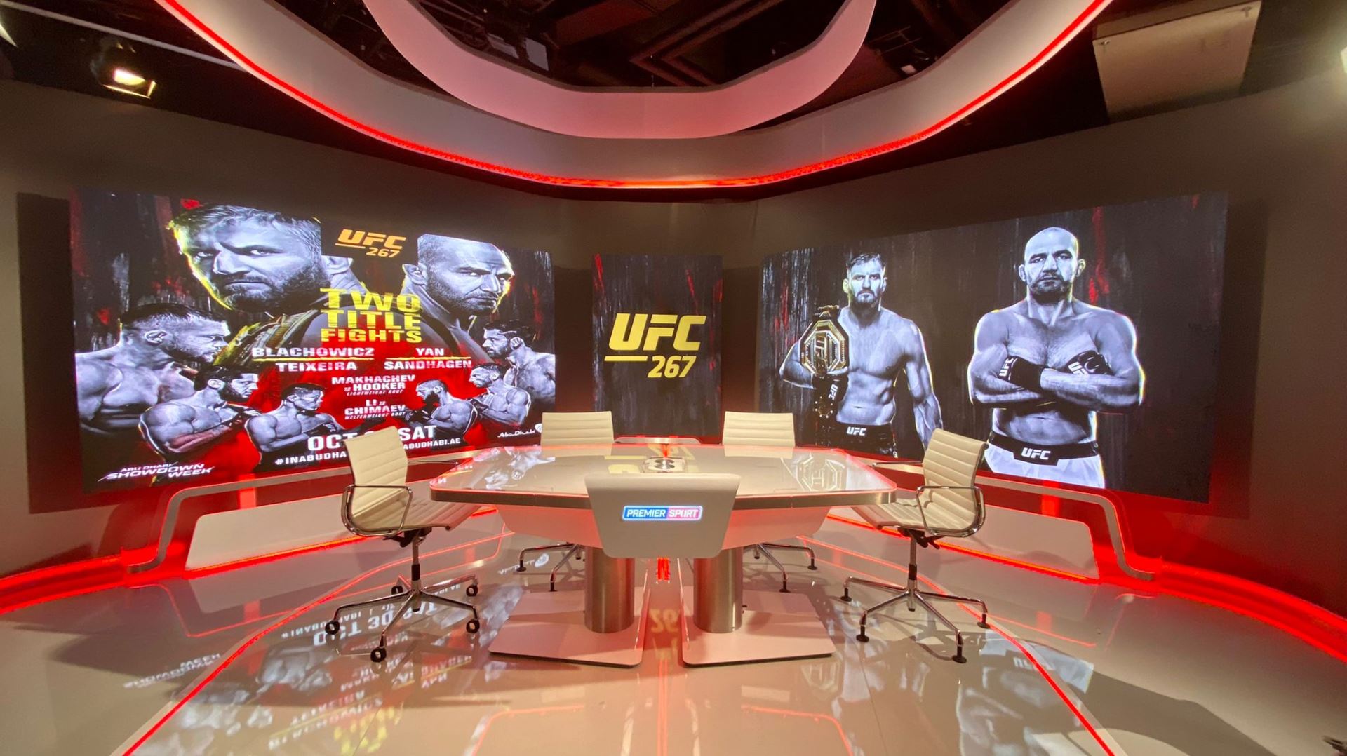 Studio pro přímý přenos z UFC 267.