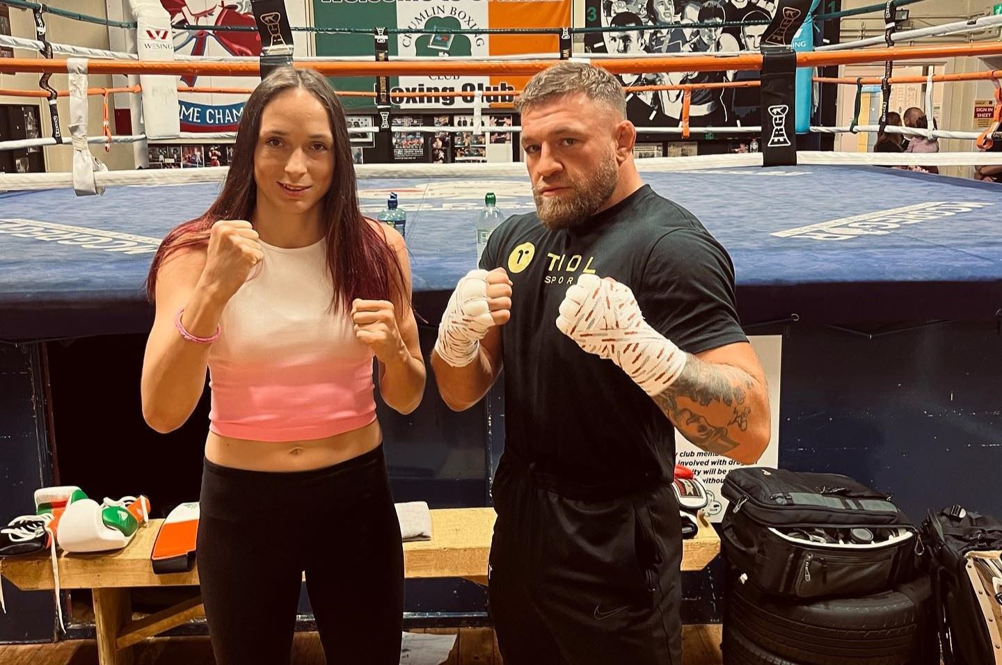 Lucie Pudilová a Conor McGregor.