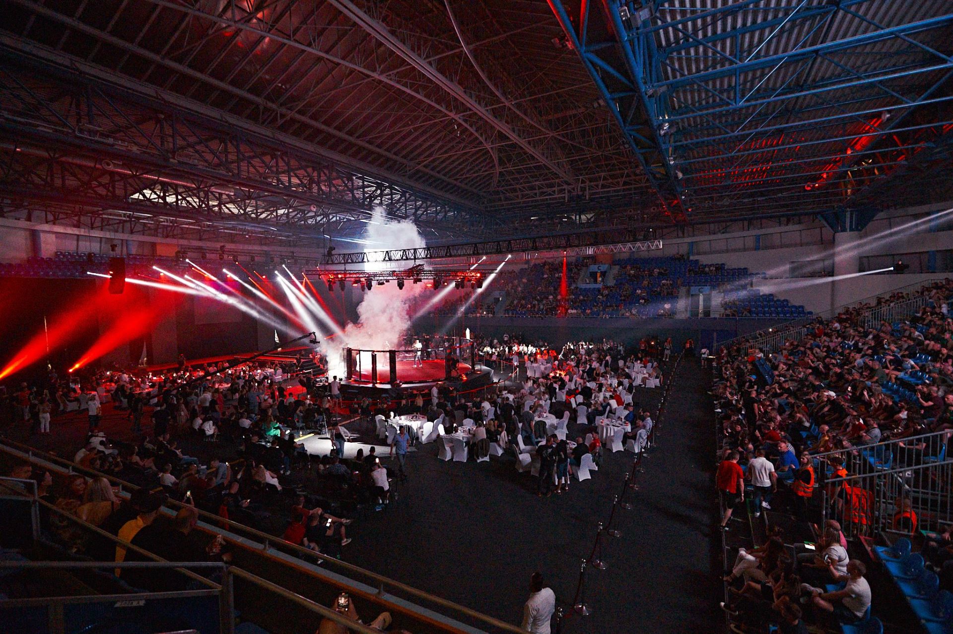 RFA v Bratislavě a Grand Opening.