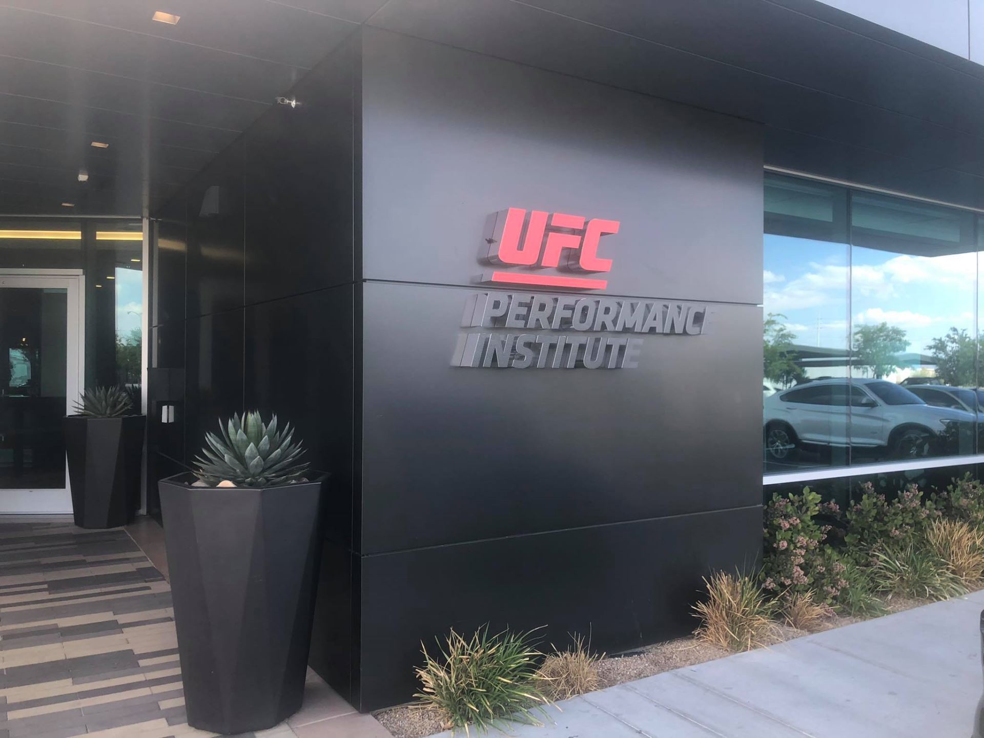 Vítejte v UFC Performance Institutu...