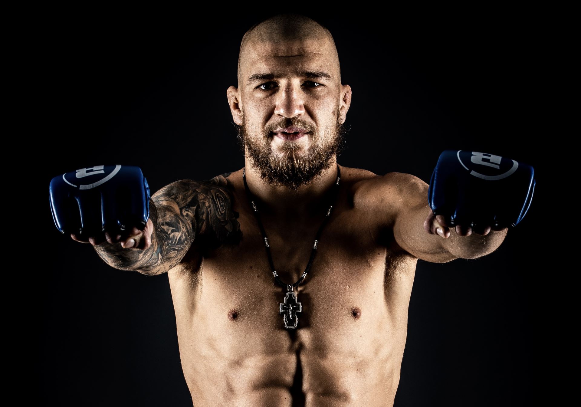 Yaroslav Amosov, nový král velterové divize organizace Bellator MMA.