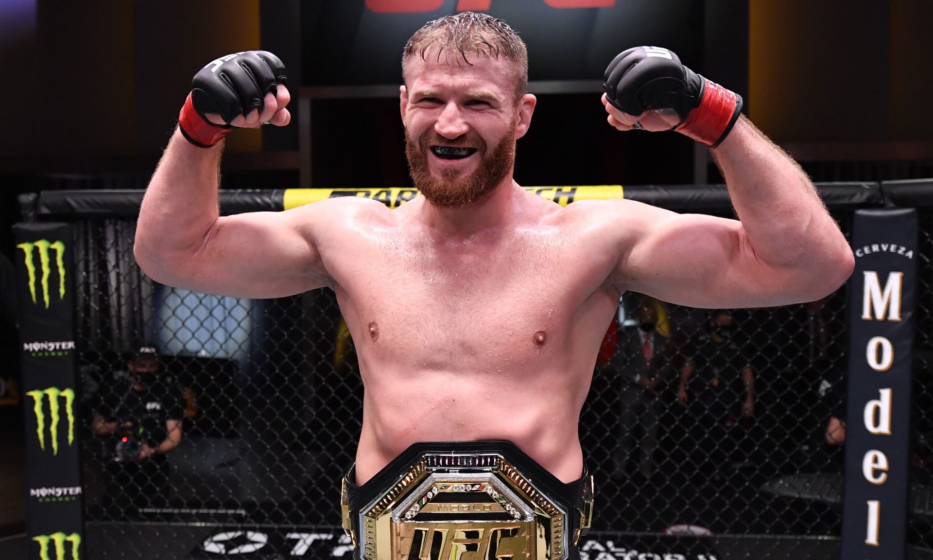 Šampion UFC Jan Blachowicz...