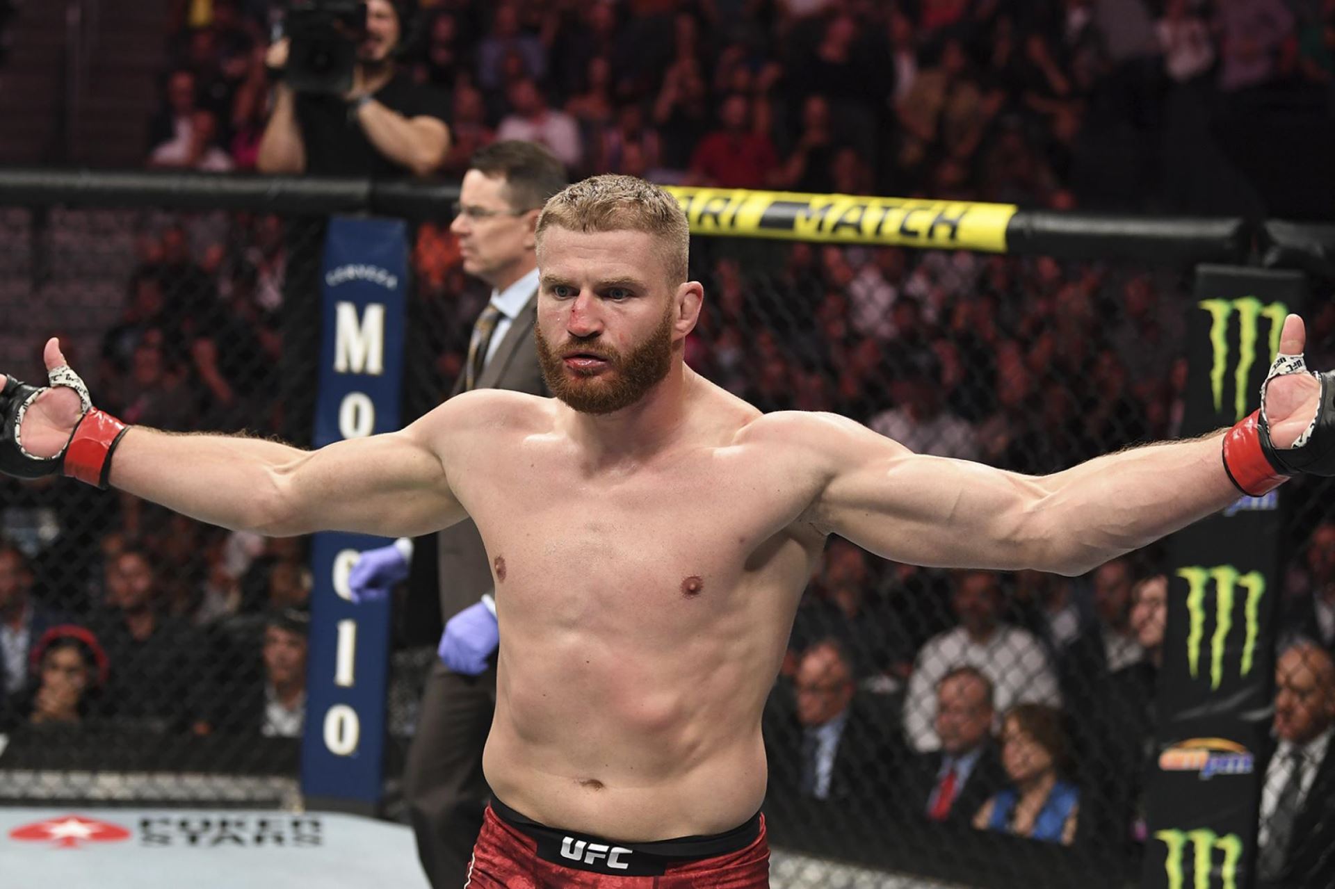 Současný vládce polotěžké divize UFC Jan Blachowicz.