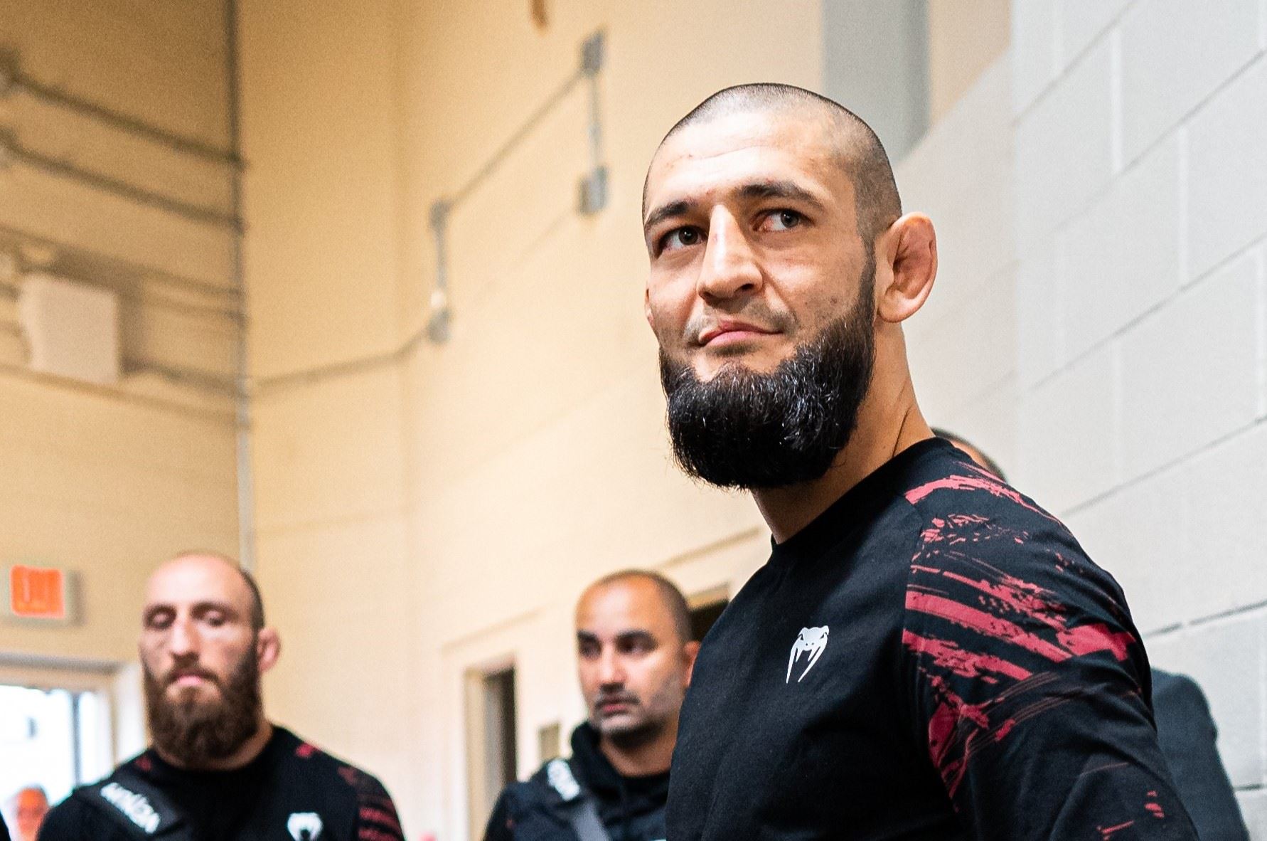 Khamzat Chimaev rozděluje fanoušky bojových sportů.