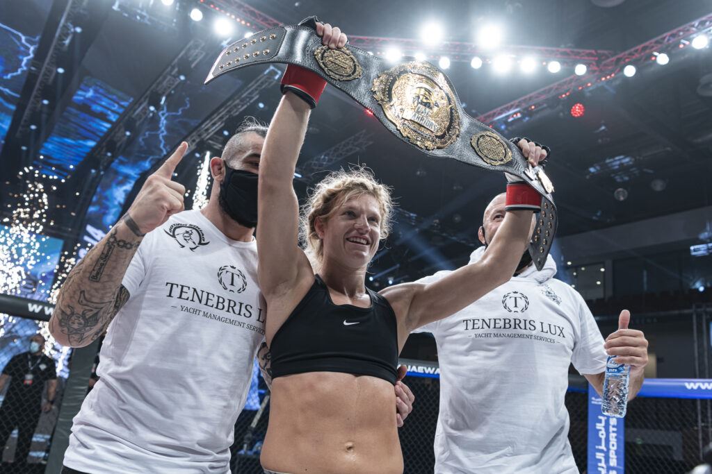 Zápasnice MMA Manon Fiorot ví, jaké to je sbírat úspěchy.