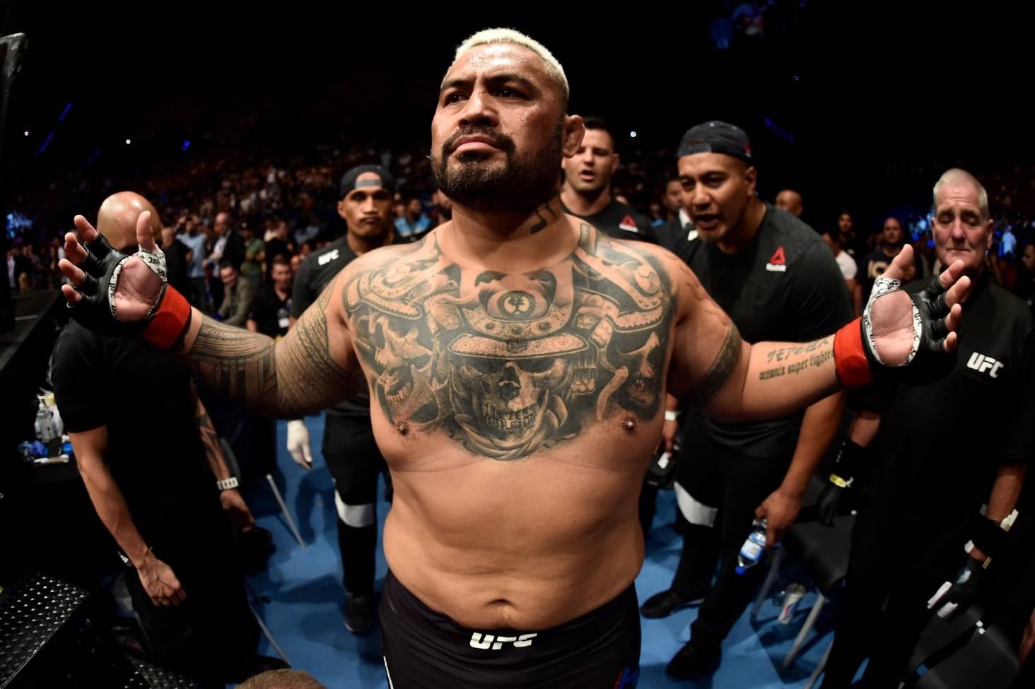 Mark Hunt na UFC už jen vzpomíná.