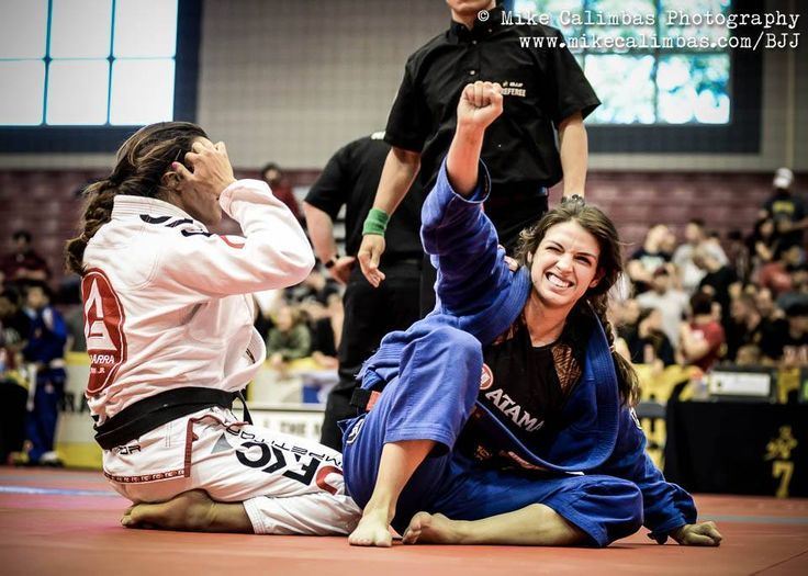 FOTO: instagram mackenziedern/UFC