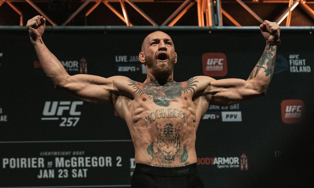 Výstřední Conor McGregor...