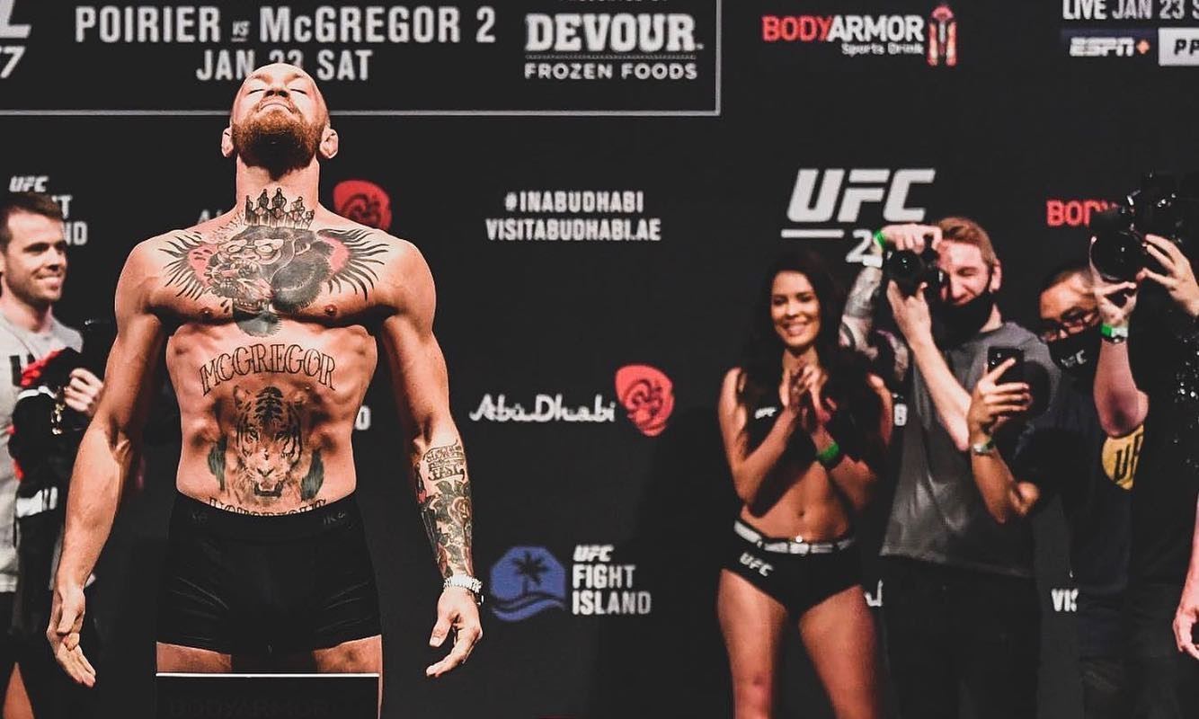 Conor McGregor se rozjel.