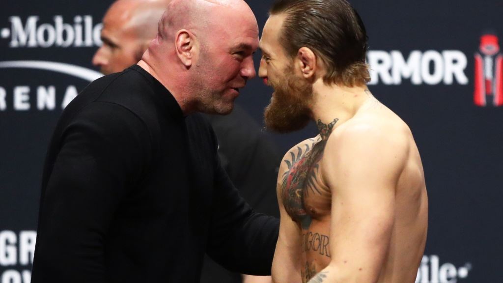 Conor McGregor a šéf UFC Dana White. Co vymyslí? 