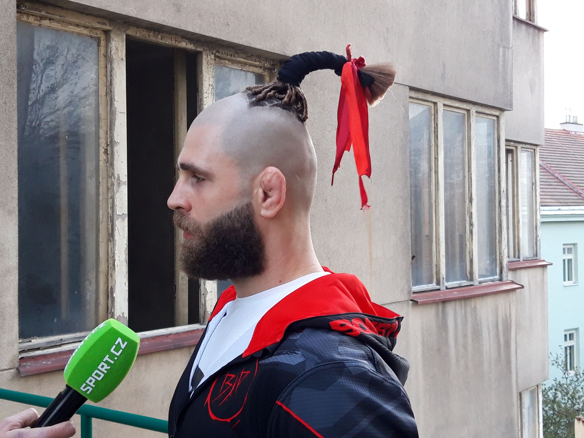Jiří Procházka a jeho nová image...