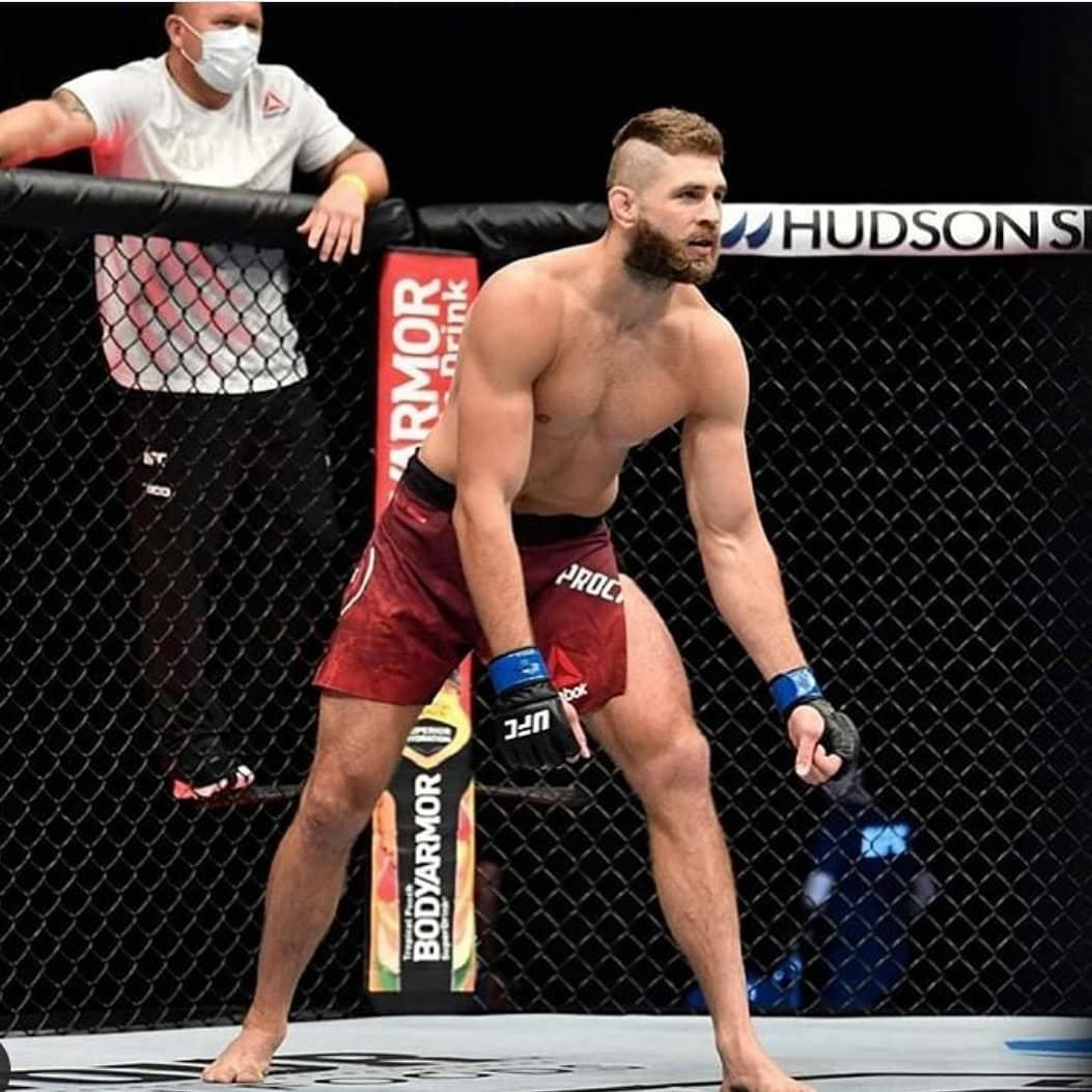 Připraven na boj v UFC.