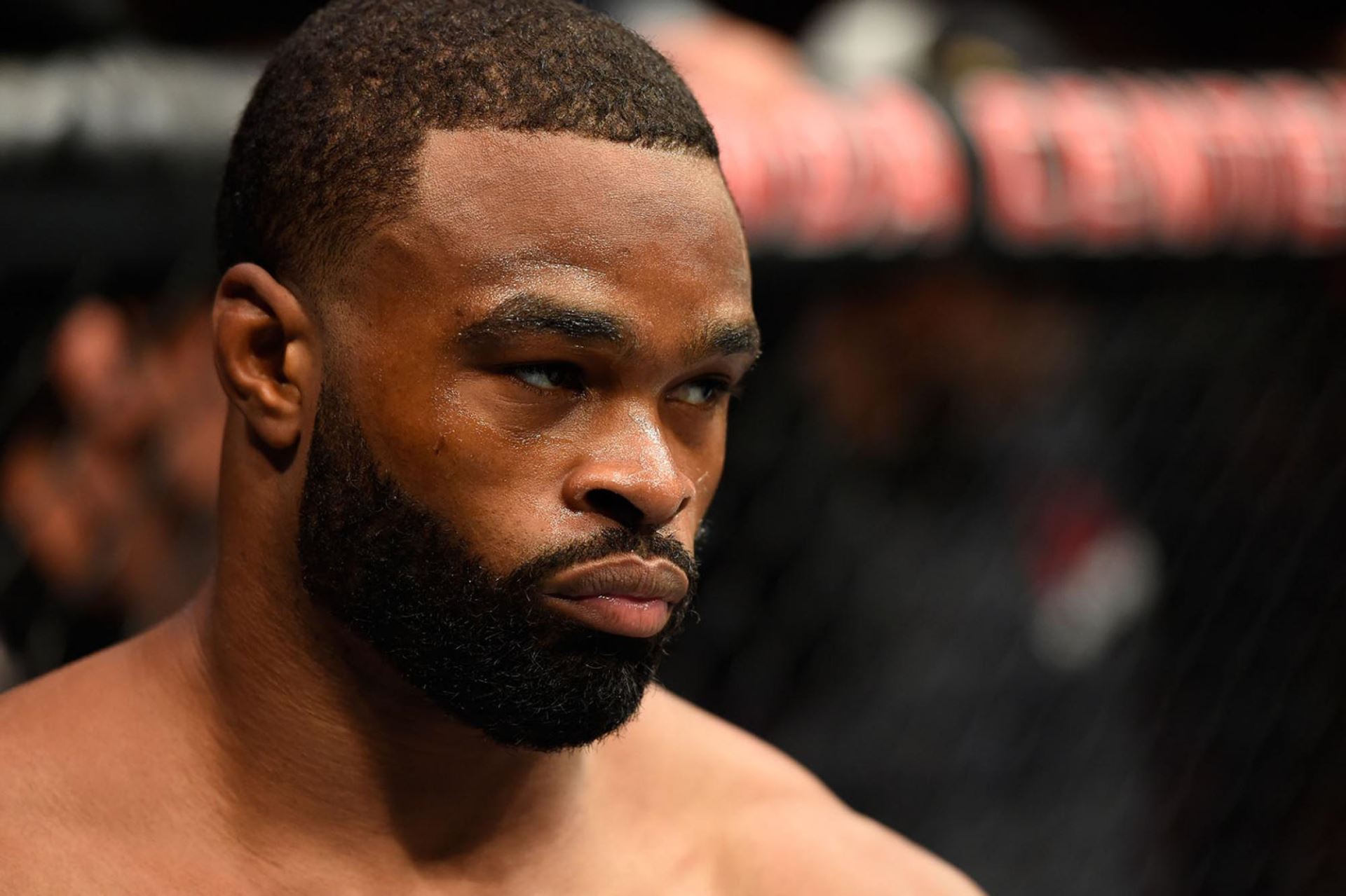 Tyron Woodley změní sport a vydělá balík. 