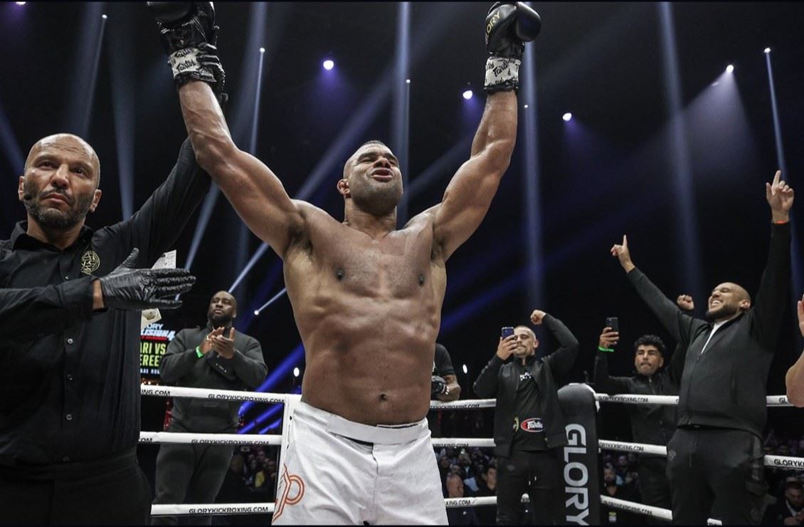 Alistair Overeem v Glory.