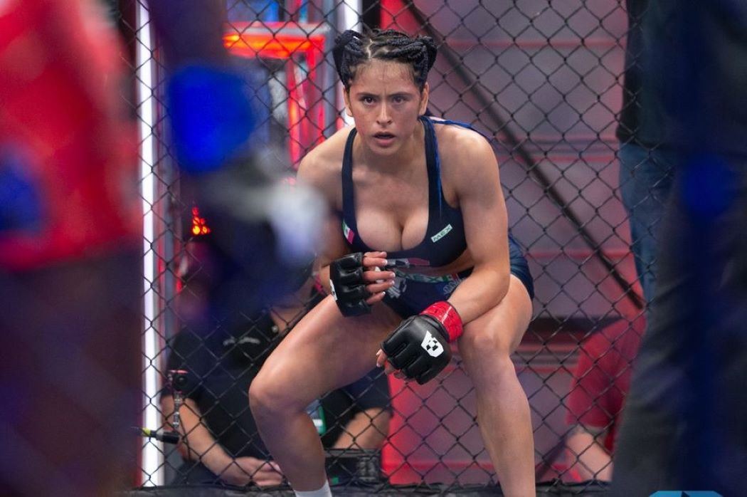 Lucero Acosta připravená na boj pod hlavičkou Combate Global.
