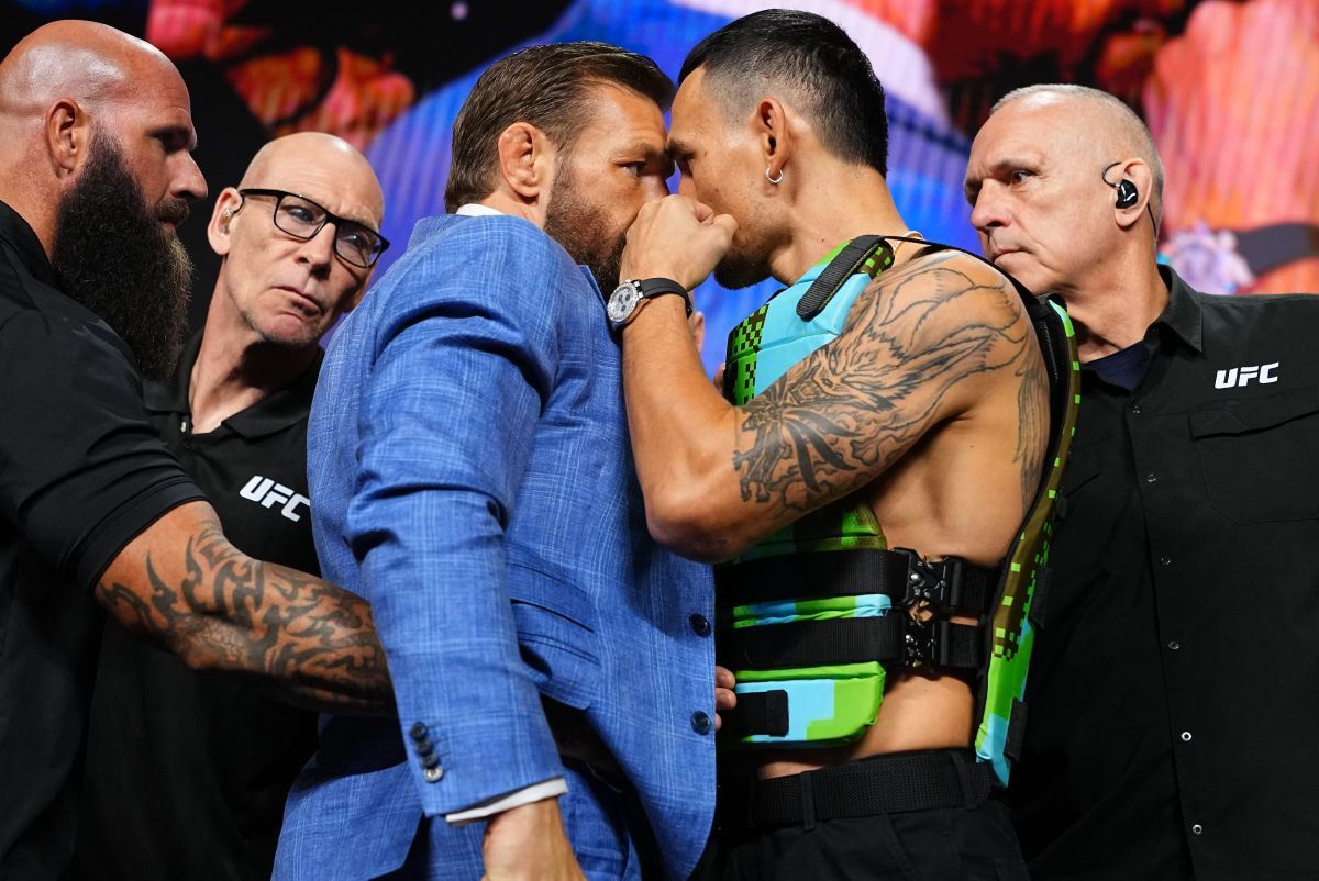 Intenzivní staredown.