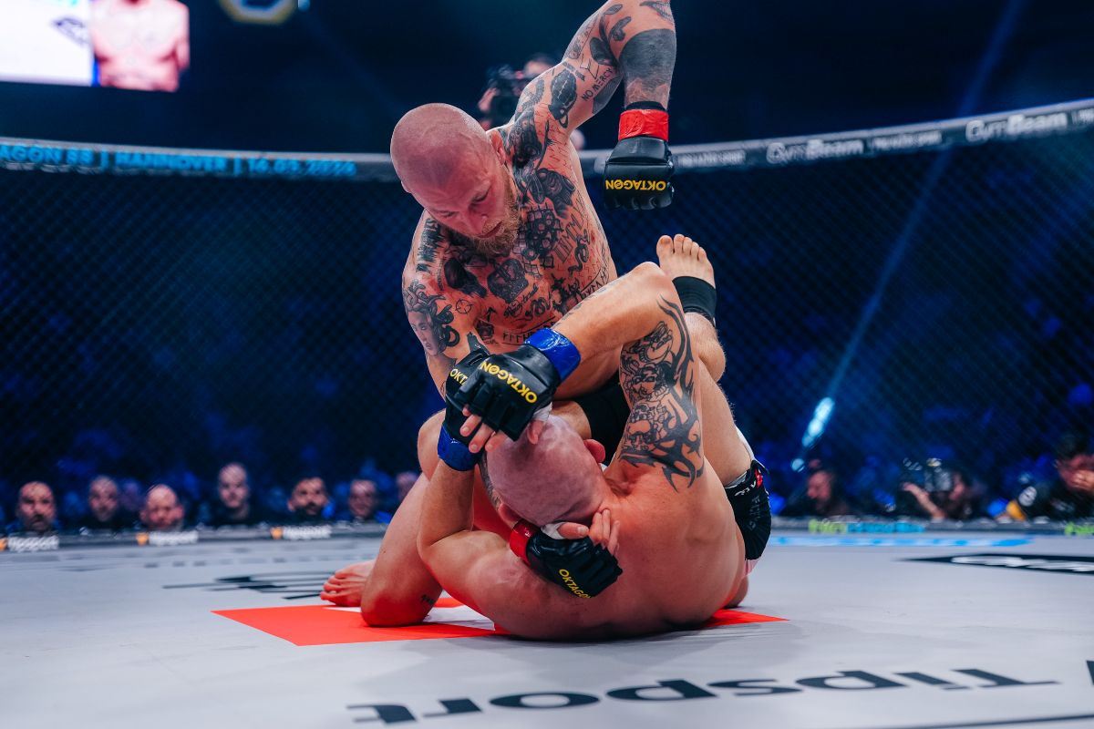 Dominik Humburger v tlaku.